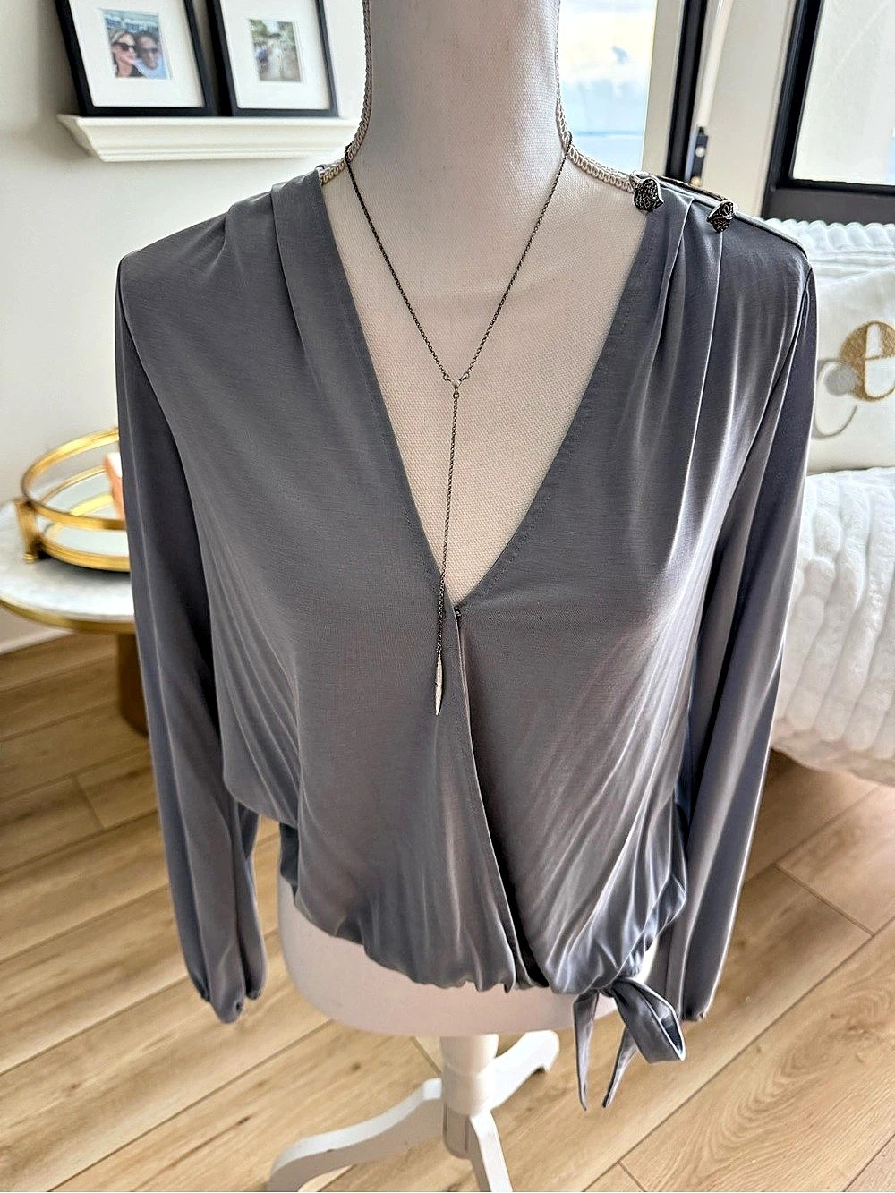 Lucky Brand Sandwash Surplice Top Women'Small Gray Blouse Size Small